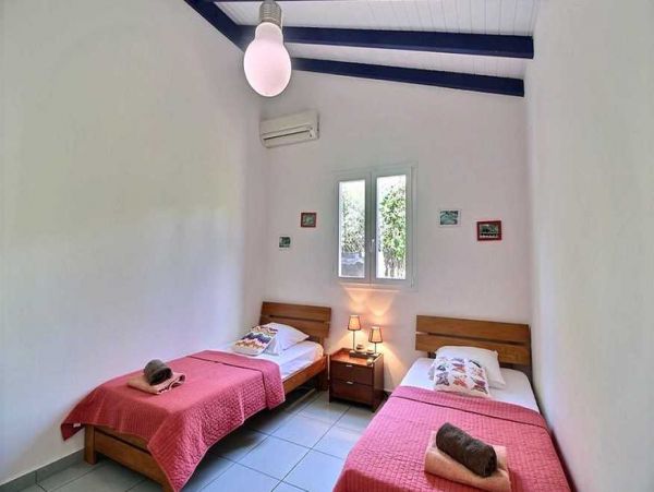 Guadeloupe Home 966126