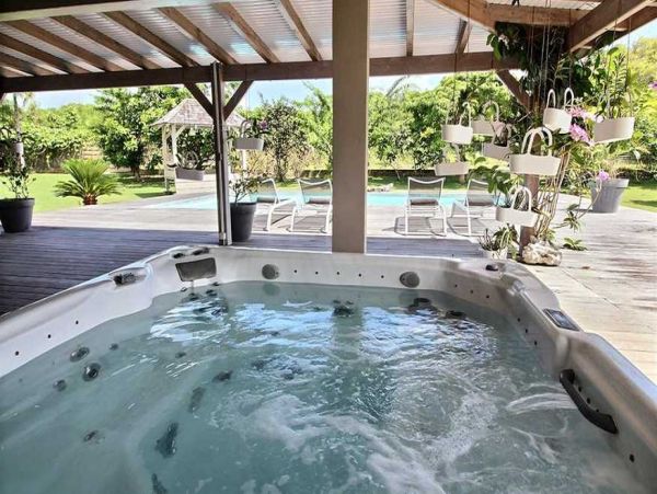 Guadeloupe Home 966128