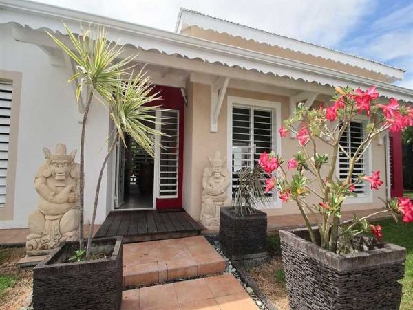 Guadeloupe Home 966129