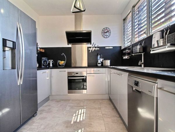 Guadeloupe Home 966130