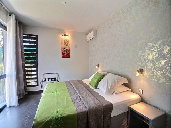 Guadeloupe Home 966131