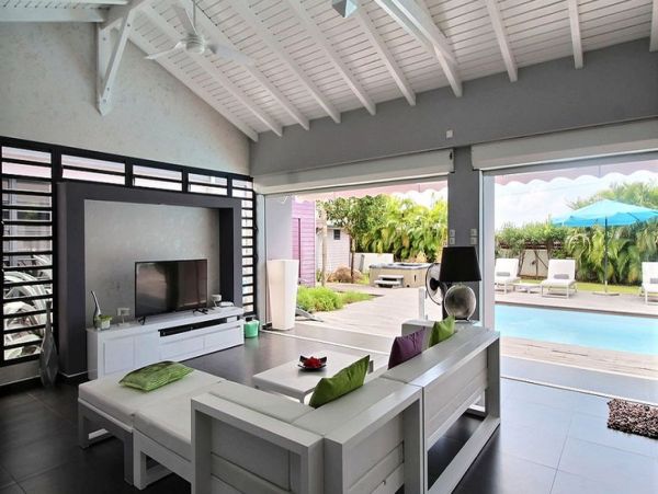 Guadeloupe Home 966132