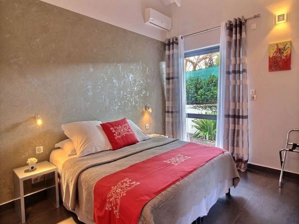 Guadeloupe Home 966132