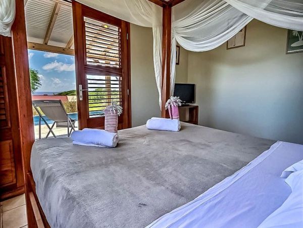 Guadeloupe Home 966135