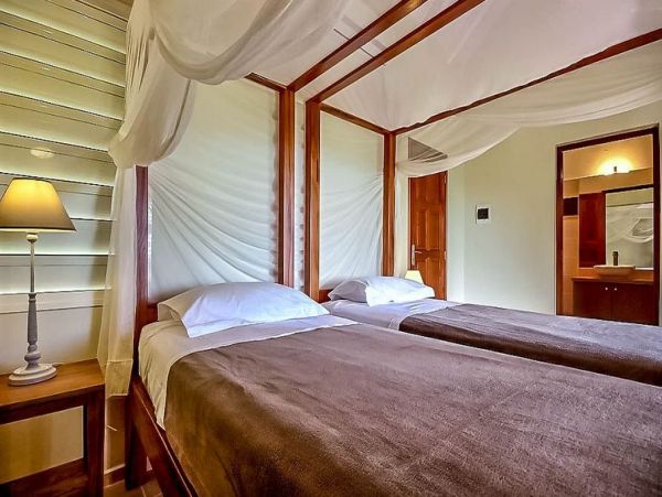 Guadeloupe Home 966135