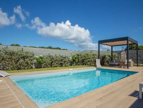 Guadeloupe Home 966136