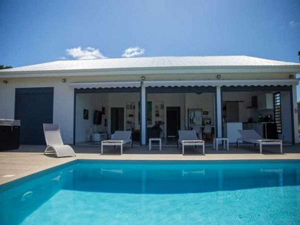 Guadeloupe Home 966136