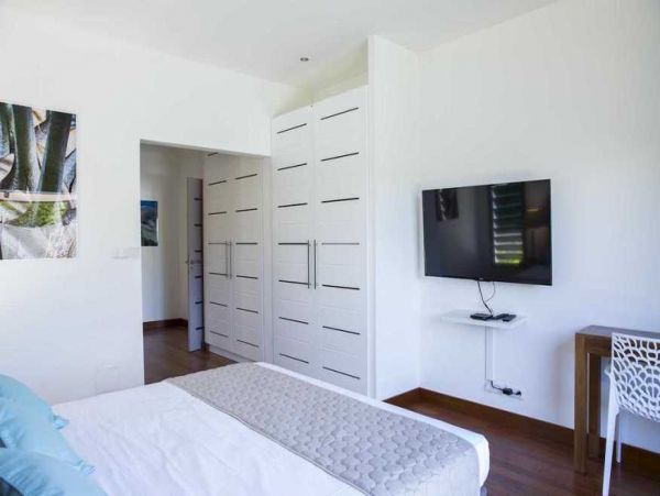 Guadeloupe Home 966136