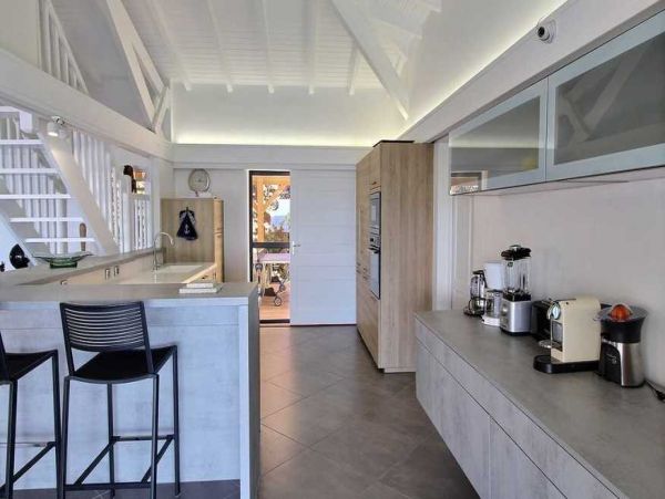 Guadeloupe Home 966137