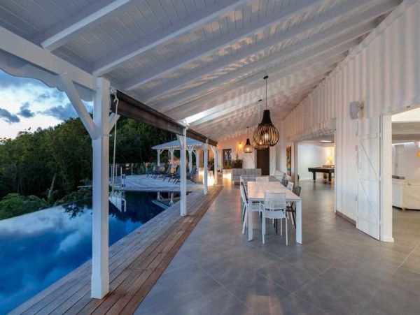Guadeloupe Home 966137
