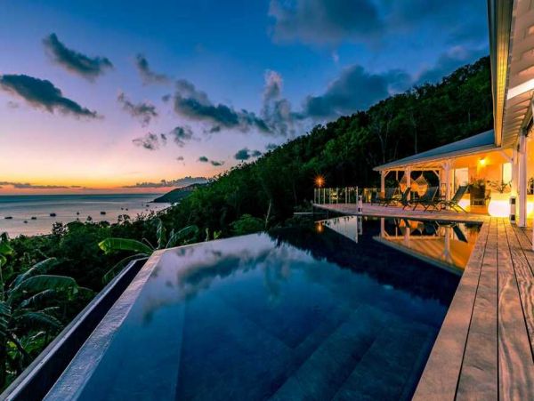 Guadeloupe Home 966137