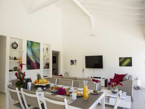 Guadeloupe Home 966139