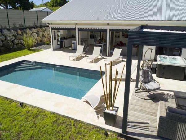 Guadeloupe Home 966139