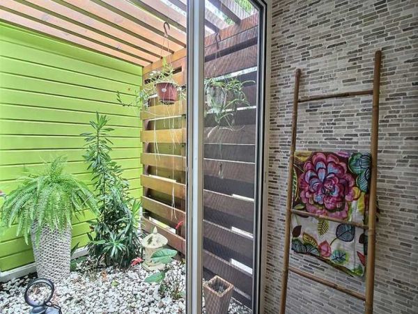 Guadeloupe Home 966140