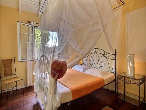 Guadeloupe Home 966142