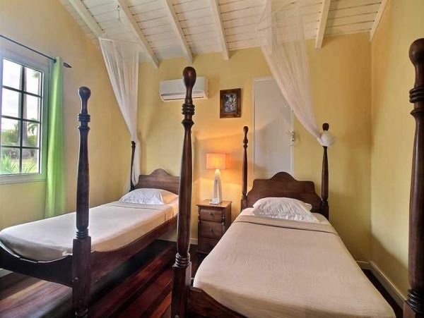 Guadeloupe Home 966142