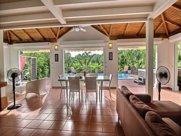 Guadeloupe Home 966143