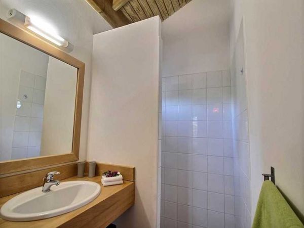 Guadeloupe Home 966143