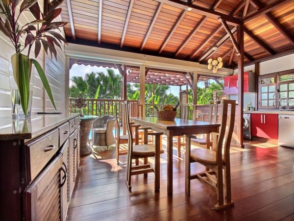 Guadeloupe Home 966144