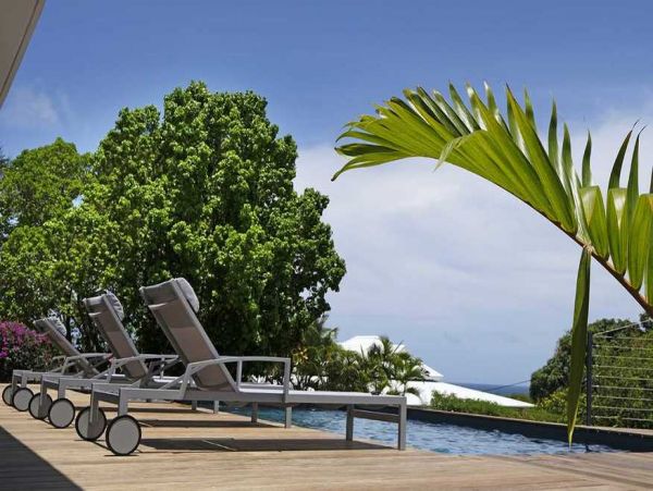 Guadeloupe Home 966145