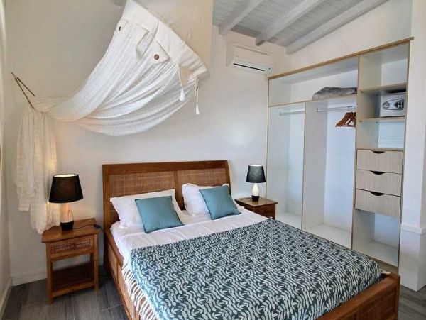 Guadeloupe Home 966146