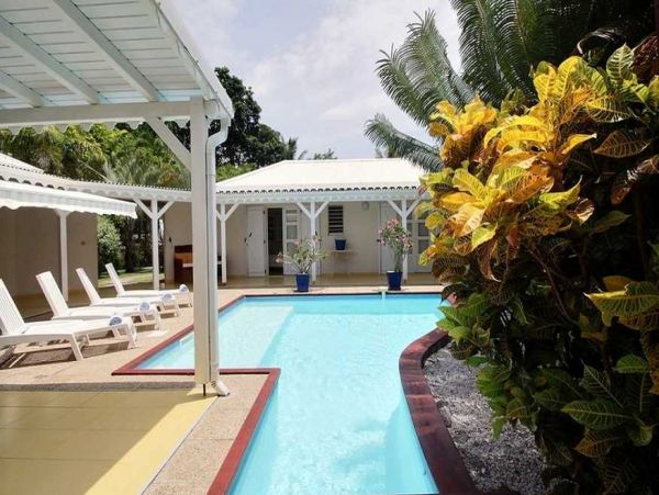 Guadeloupe Home 966147