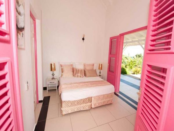 Guadeloupe Home 966148