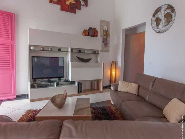 Guadeloupe Home 966148