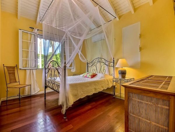 Guadeloupe Home 966149