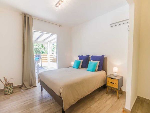 Guadeloupe Home 966150