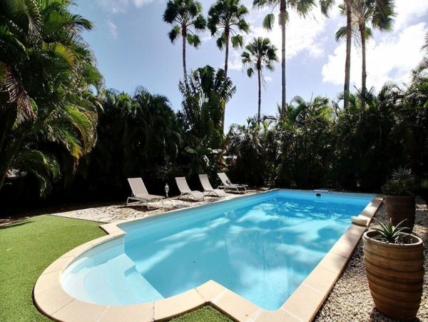 Guadeloupe Home 966151