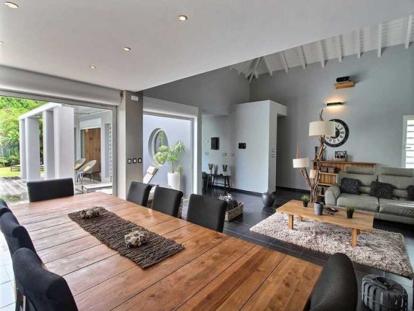 Guadeloupe Home 966152
