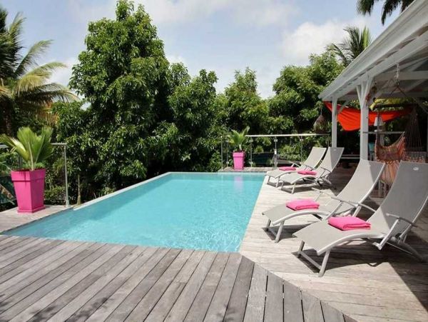 Guadeloupe Home 966153
