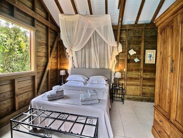 Guadeloupe Home 966154