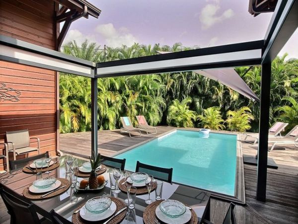 Guadeloupe Home 966154
