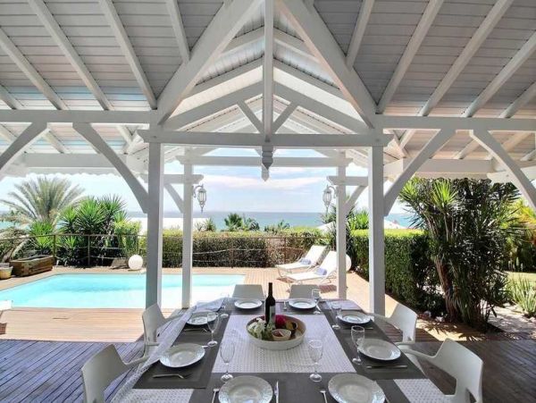 Guadeloupe Home 966155