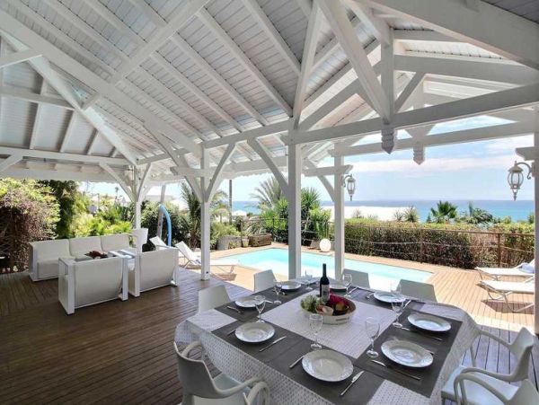 Guadeloupe Home 966155