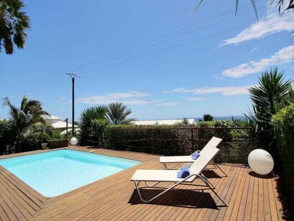 Guadeloupe Home 966155