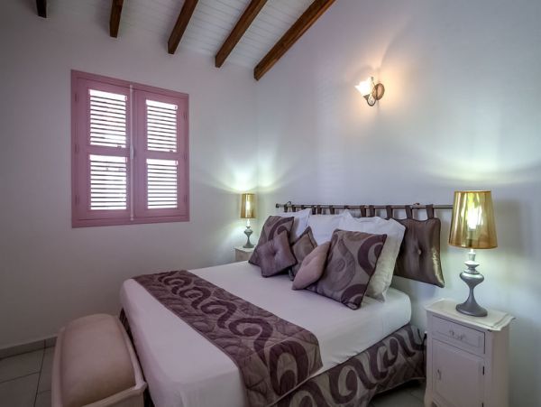 Guadeloupe Home 966156