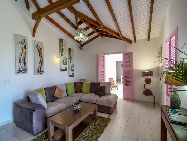 Guadeloupe Home 966156