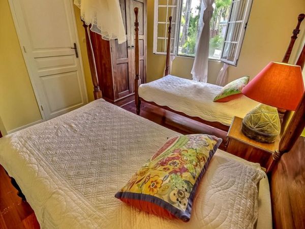 Guadeloupe Home 966157