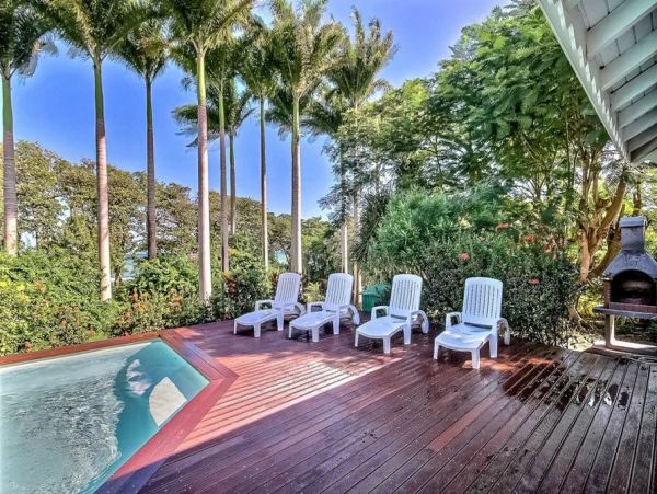 Guadeloupe Home 966157