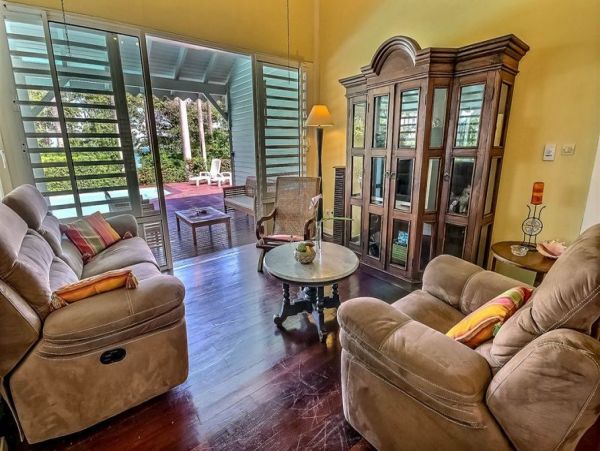 Guadeloupe Home 966157