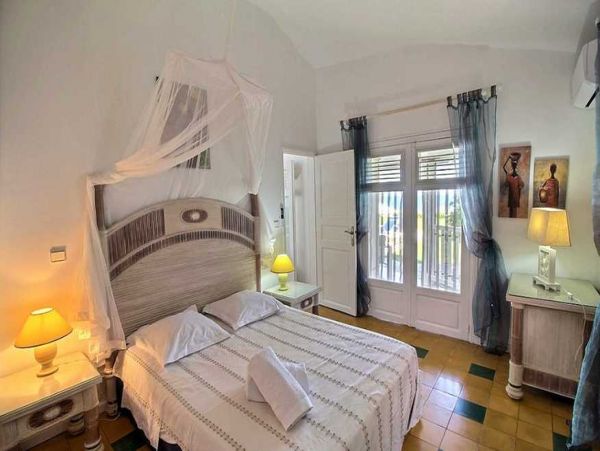Guadeloupe Home 966159
