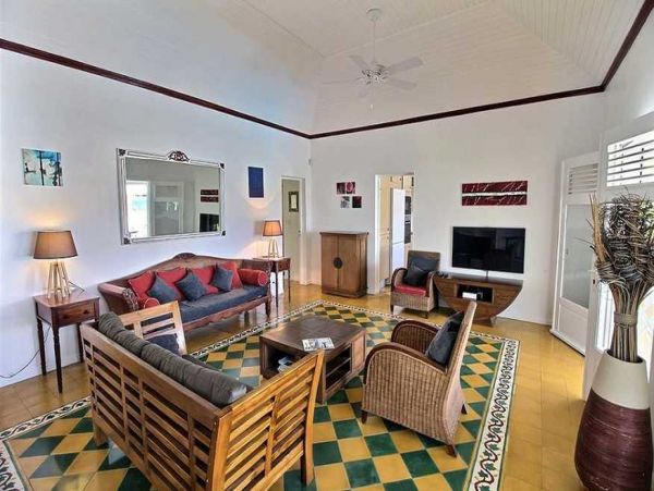 Guadeloupe Home 966159