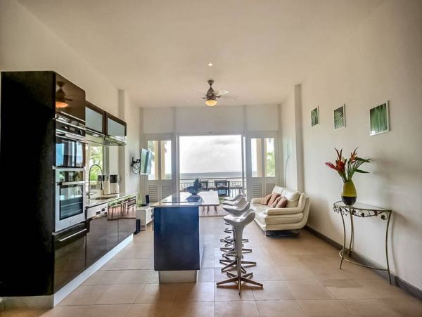 Guadeloupe Home 966160