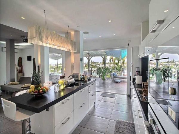 Guadeloupe Home 966162