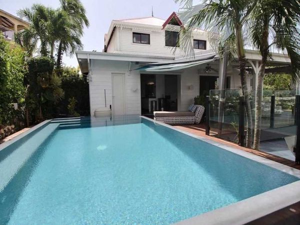 Guadeloupe Home 966162