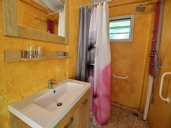 Guadeloupe Home 966163