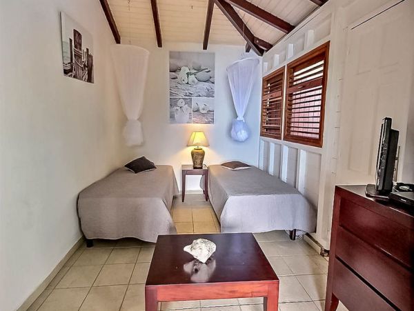 Guadeloupe Home 966165